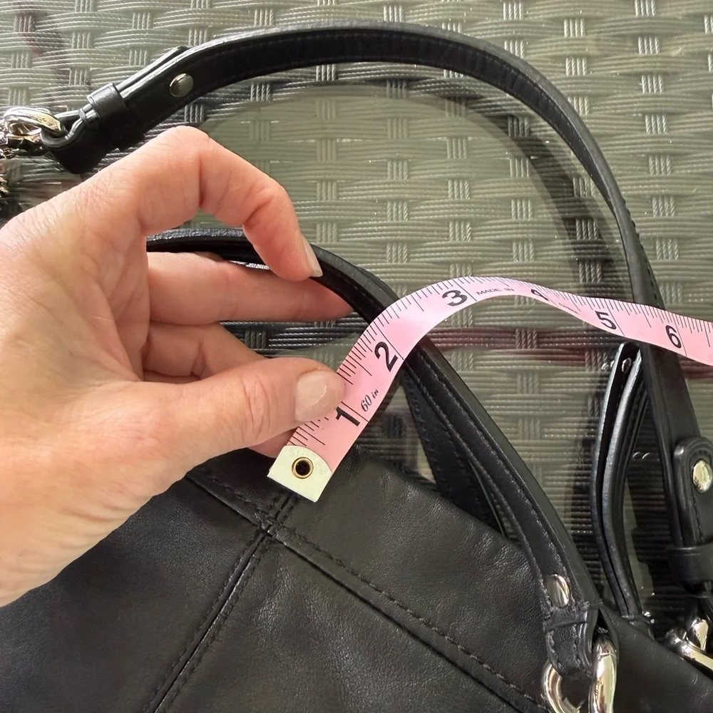 Vintage Coach Brooke #14820 Soft Leather Hobo Medium Purse Black & Silver